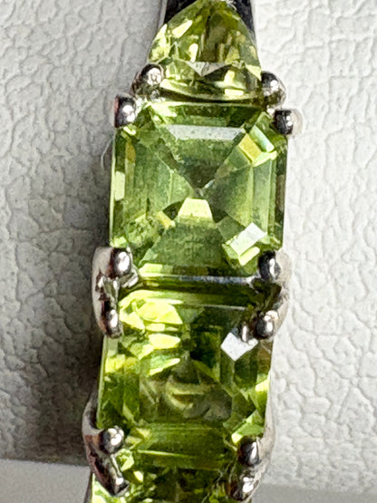 Arizona Peridot Band Ring Sterling Silver Step Cut size 7.25