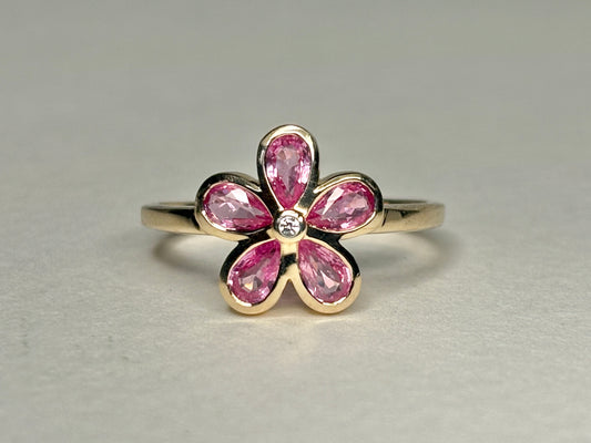 Pink Sapphire Bezel Set Flower Ring 9k Gold size 8