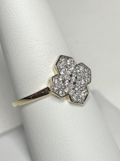 Canadian Diavik Mine Diamond Cross Ring 1/4ctw 9k Gold size 8