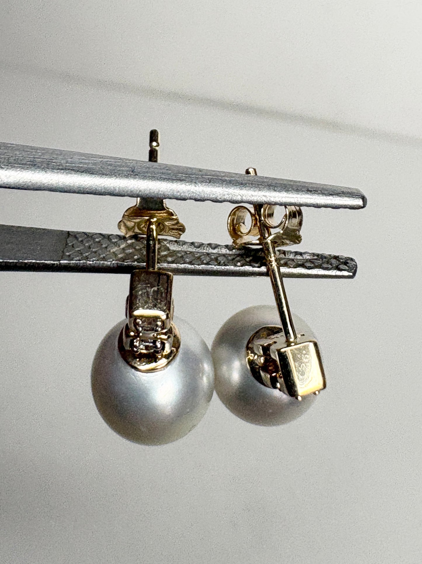 South Sea Drop Earrings Solid 9k Gold 8-9mm