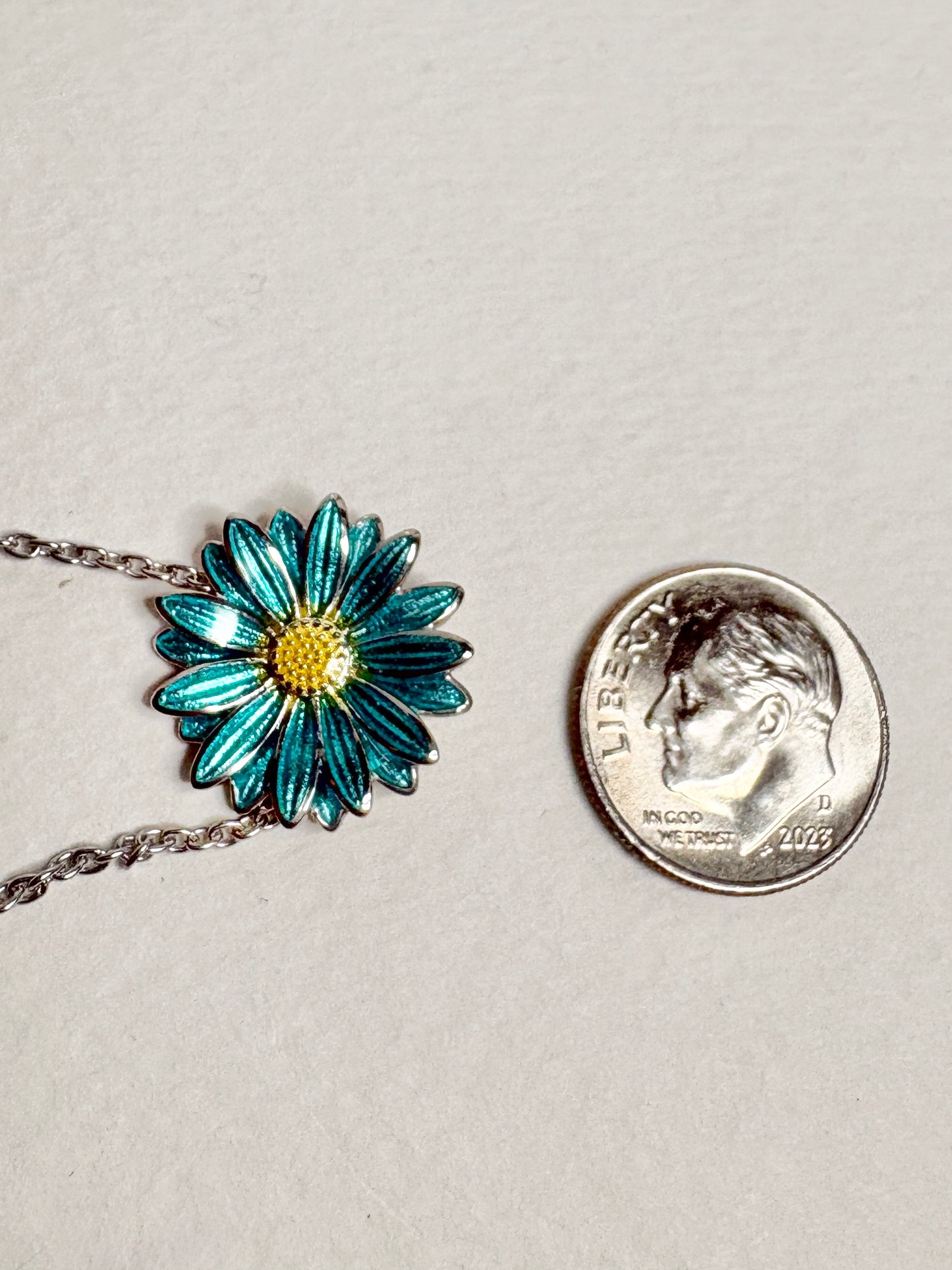 Turquoise Gerbera Necklace. Sterling Silver