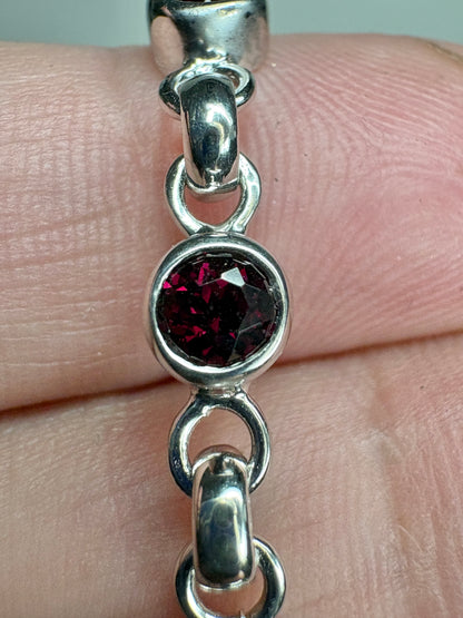 Arizona Anthill Garnet Bezel Set Link Bracelet in Sterling Silver Adjustable 8.25