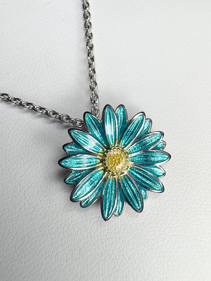 Turquoise Gerbera Necklace. Sterling Silver