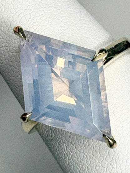 Lavender Quartz Fancy Cut Kite Shaped Solitaire Ring in 9k Gold size 7