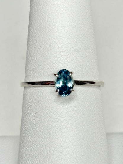 Untreated Montana Sapphire Dainty Ring 950 Platinum size 7