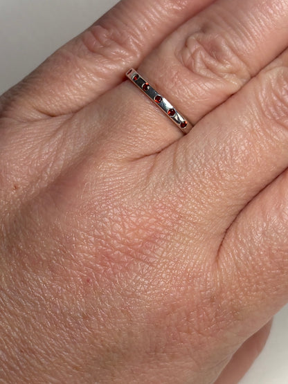 Arizona Anthill Garnet Stackable Band Ring Sterling Silver Flush Set size 7