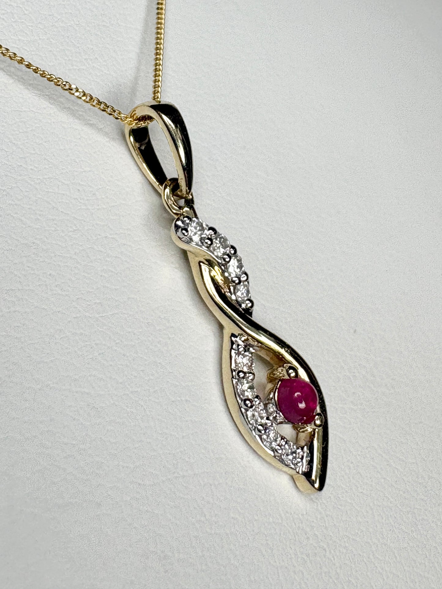 Greenland Ruby and Canadian Diavik Diamond Pendant Necklace Solid 9k Gold 18"