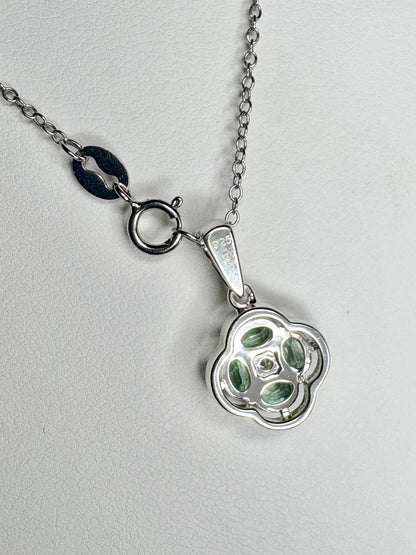 Chrome Kyanite Quatrefoil Pendant Necklace in Sterling Silver 18"