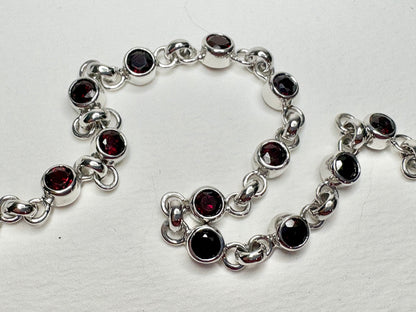 Arizona Anthill Garnet Bezel Set Link Bracelet in Sterling Silver Adjustable 8.25