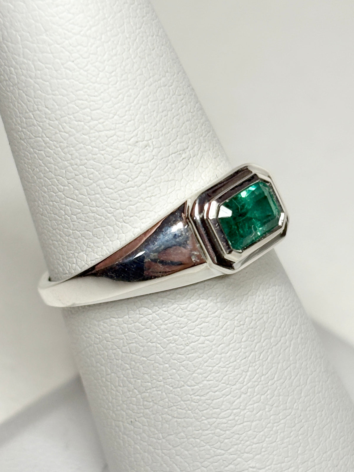 Zambian Emerald East West Bezel Set Ring Sterling Silver size 7