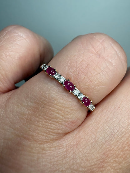 Natural Greenland Ruby and Diavik Canadian Diamond Band Ring in 9k Gold size 8