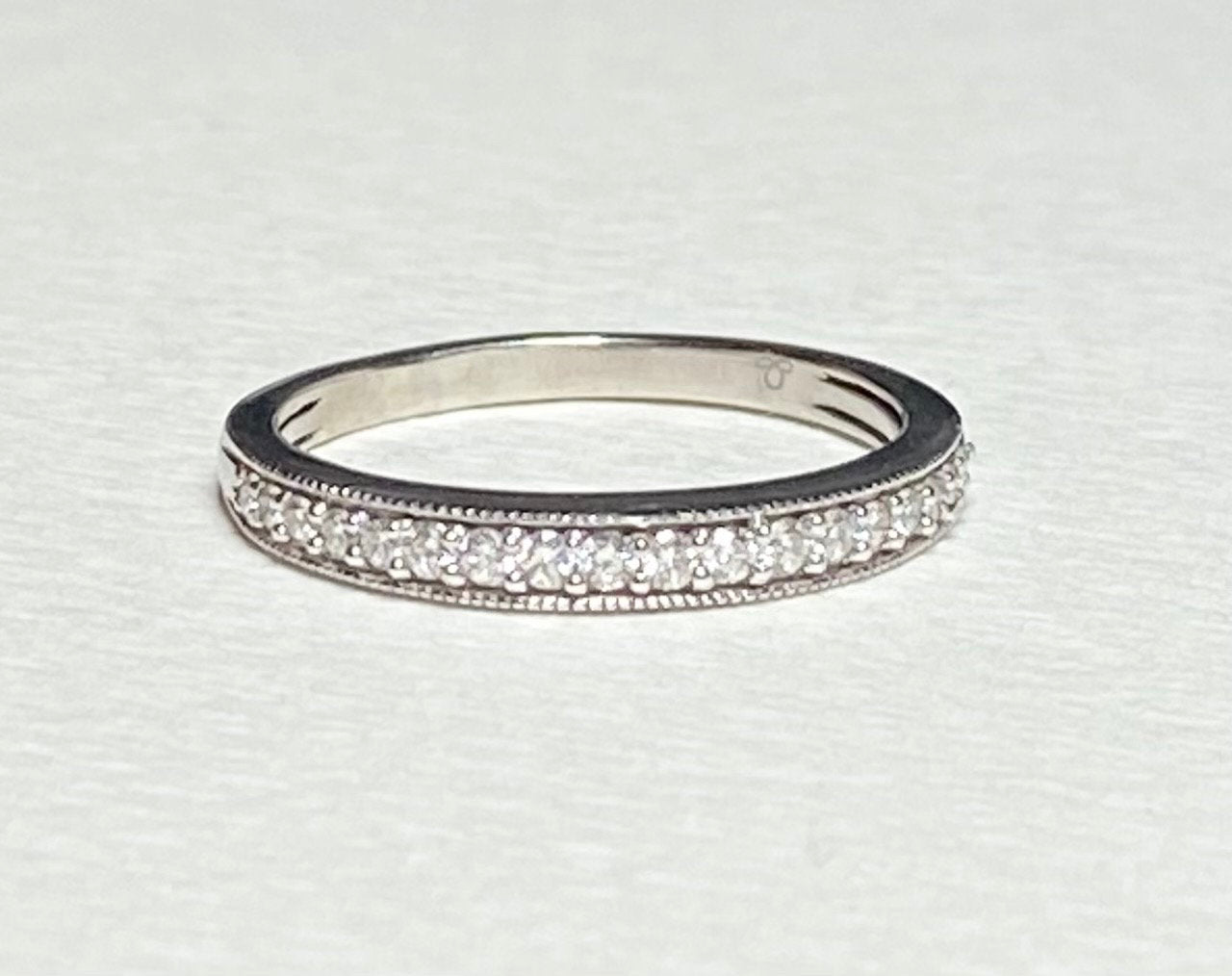 14k white gold diamond pave milgrain band ring size 8.5
