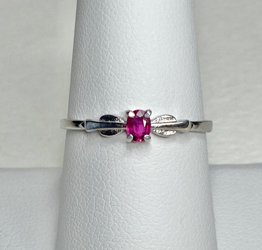 Petite Burmese Ruby Spade Arrowhead Design Ring in Sterling Silver size 8.5 - NewLifeJewelryVault