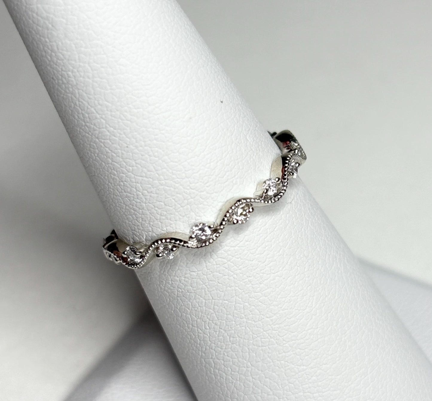 Diamond Milgrain Wave Band Ring in Solid 14k White Gold by Noam Carver size 6.75 - NewLifeJewelryVault