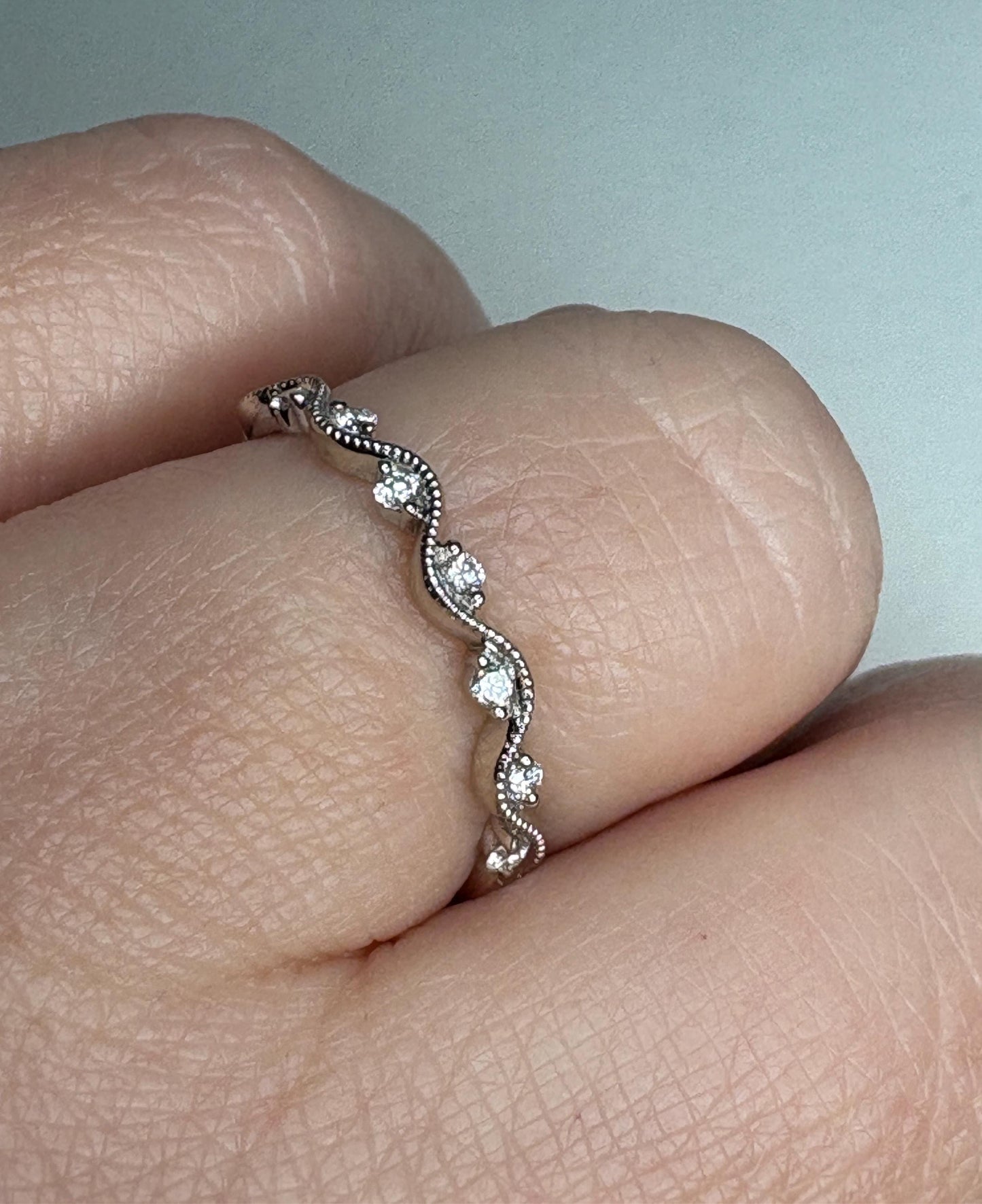 Diamond Milgrain Wave Band Ring in Solid 14k White Gold by Noam Carver size 6.75 - NewLifeJewelryVault