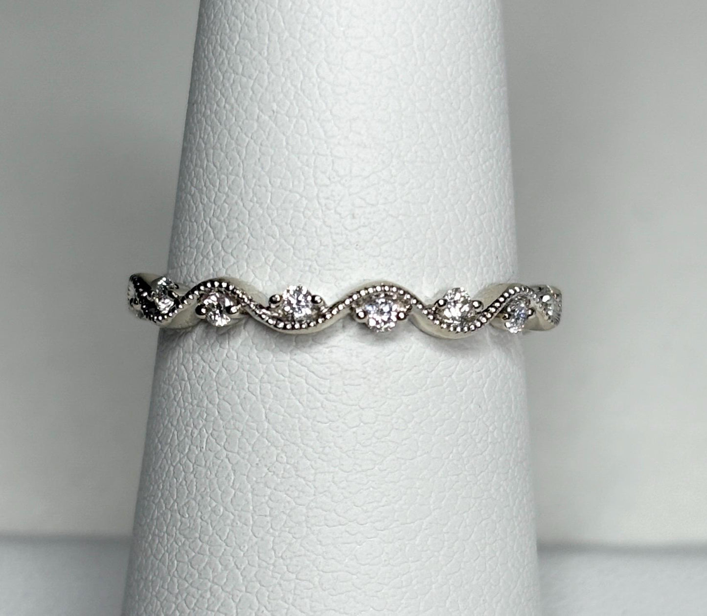 Diamond Milgrain Wave Band Ring in Solid 14k White Gold by Noam Carver size 6.75 - NewLifeJewelryVault