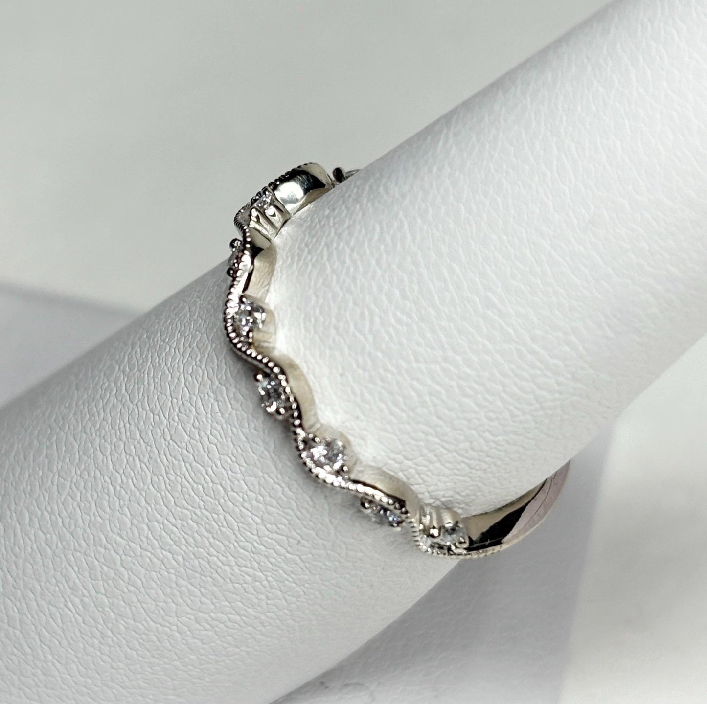 Diamond Milgrain Wave Band Ring in Solid 14k White Gold by Noam Carver size 6.75 - NewLifeJewelryVault