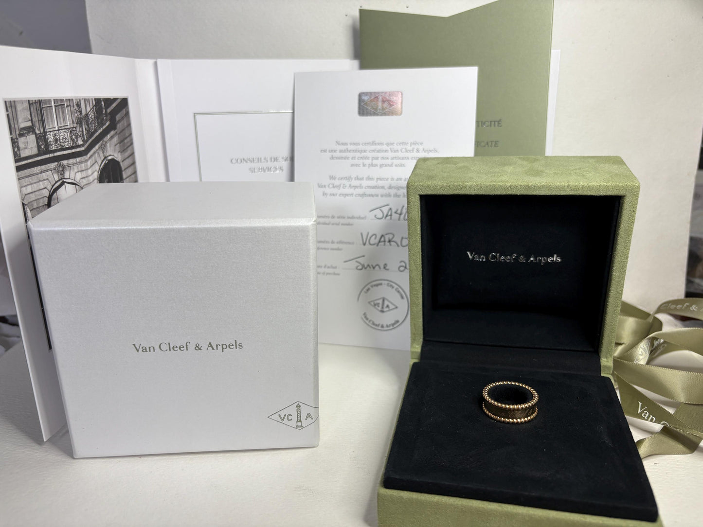 Van Cleef & Arpels Perlee Band Ring Solid 18k Gold size 53/6.5 - NewLifeJewelryVault