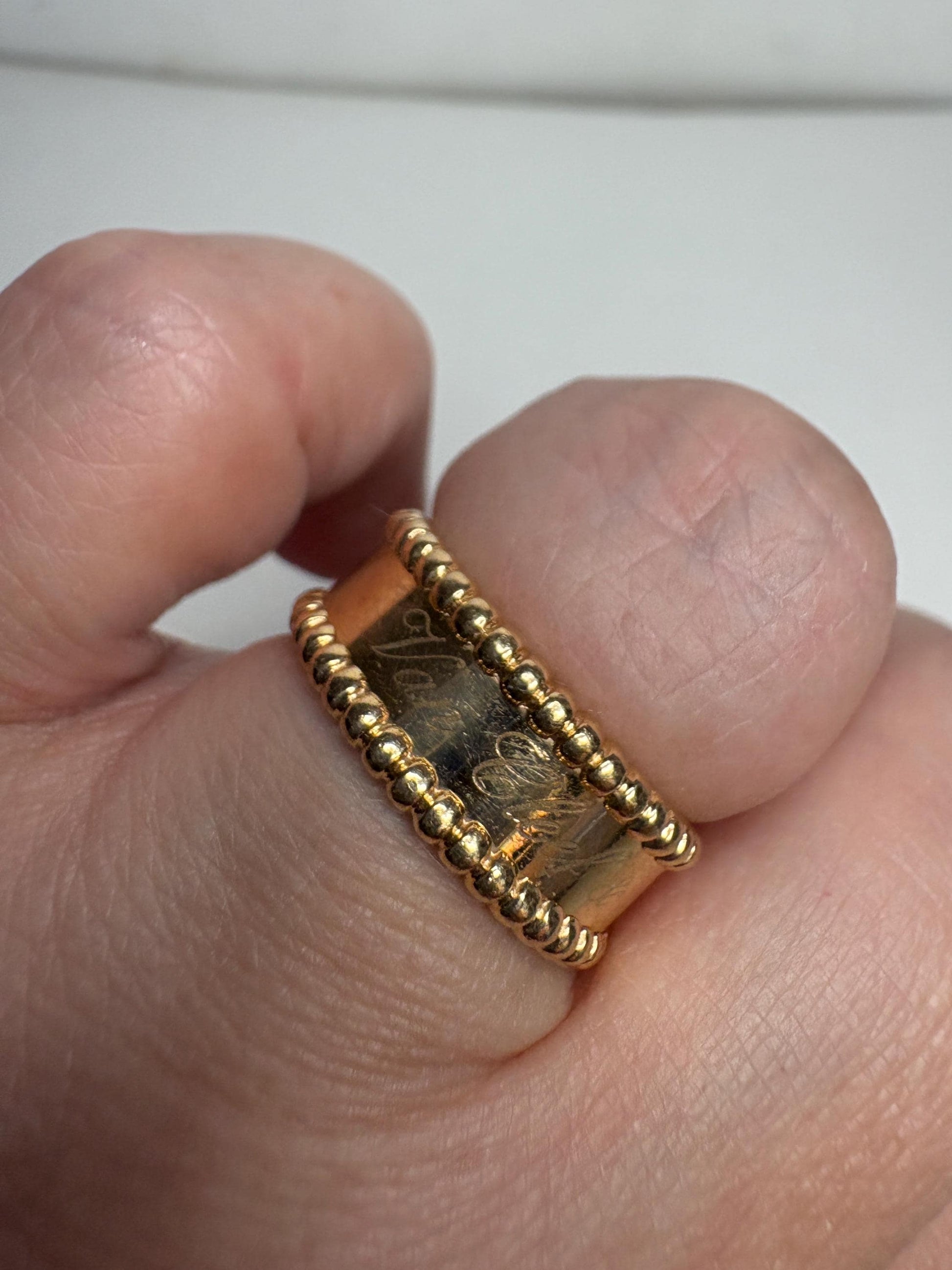 Van Cleef & Arpels Perlee Band Ring Solid 18k Gold size 53/6.5 - NewLifeJewelryVault