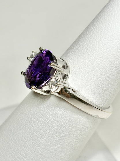 Amethyst and Diamond Ring Solid 18k White Gold Ring size 6.75 - New Life Jewelry