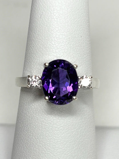 Amethyst and Diamond Ring Solid 18k White Gold Ring size 6.75 - New Life Jewelry
