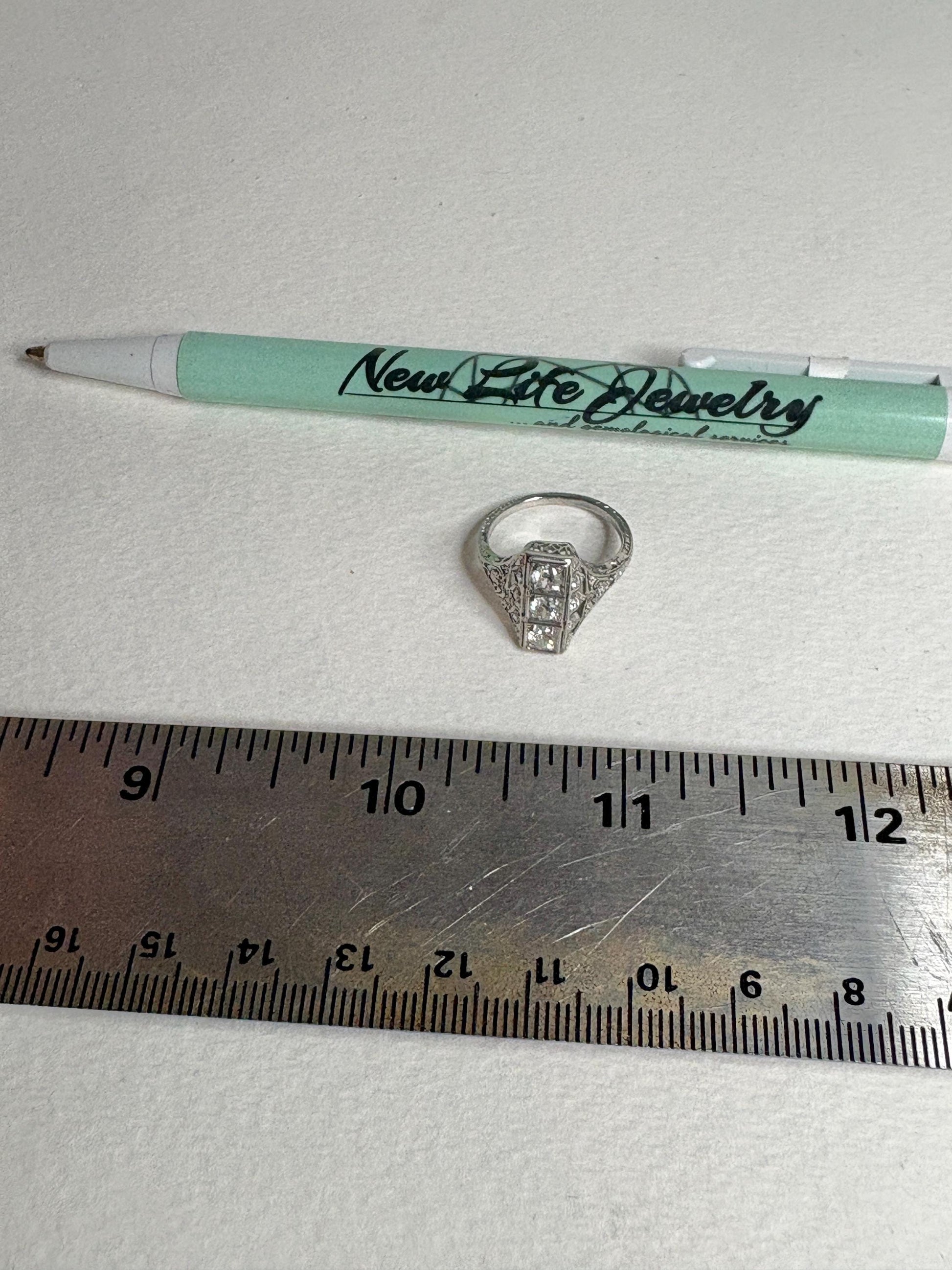 Art Deco Diamond Ring in Platinum .70ctw 4g size 6 - NewLifeJewelryVault