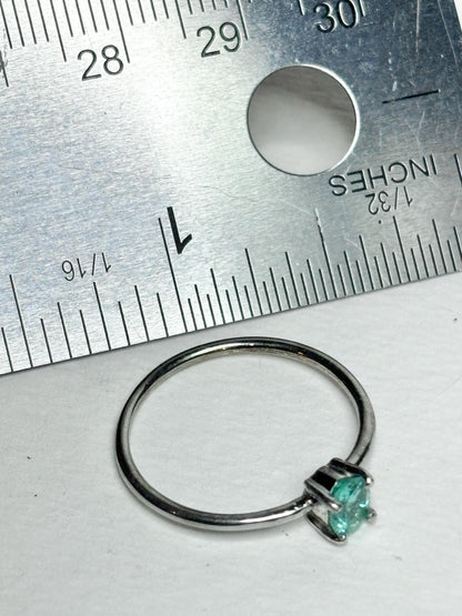 Mozambique Paraiba Tourmaline Solitaire Oval in Sterling Silver size 7 - NewLifeJewelryVault