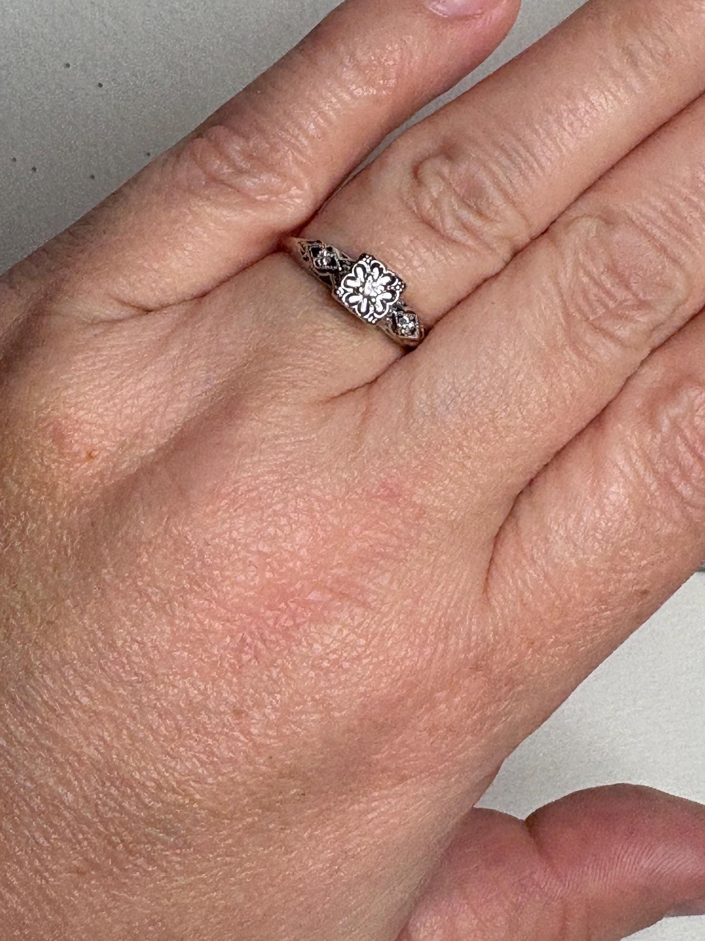 Retro Diamond Solitaire Ring Solid 14k White Gold size 6.75 - NewLifeJewelryVault