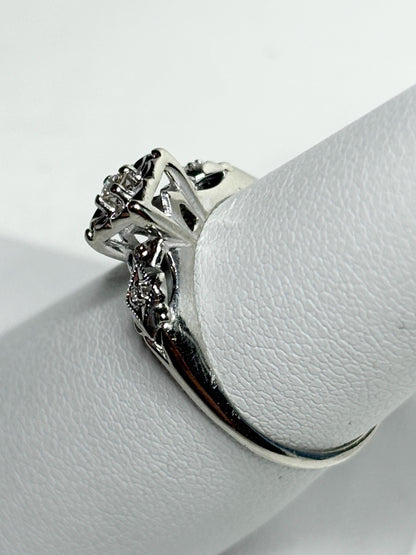 Retro Diamond Solitaire Ring Solid 14k White Gold size 6.75 - NewLifeJewelryVault