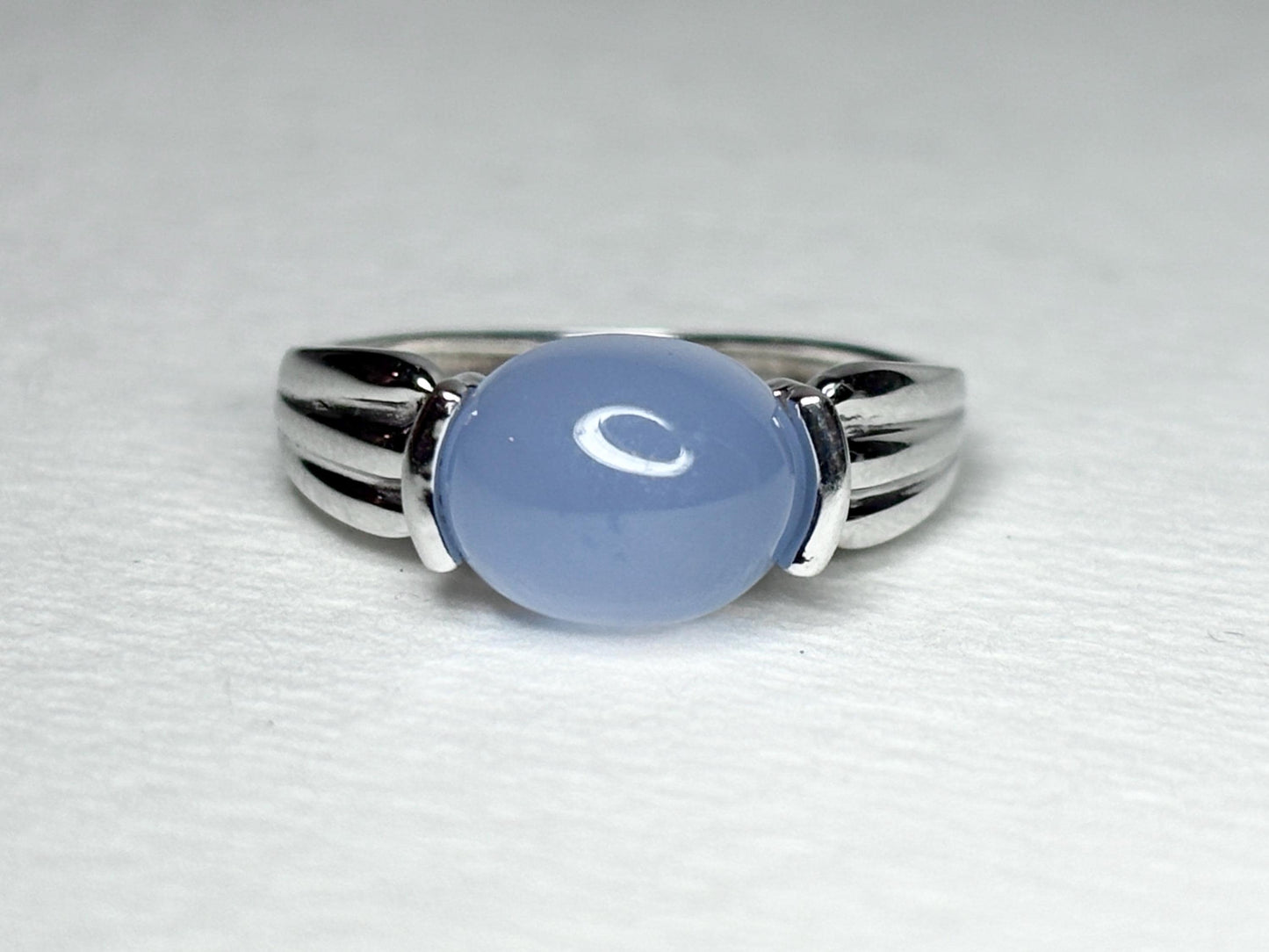 Natural Violet Blue Cabochon Chalcedony Band Ring Solid 14k White Gold size 6.5 - NewLifeJewelryVault