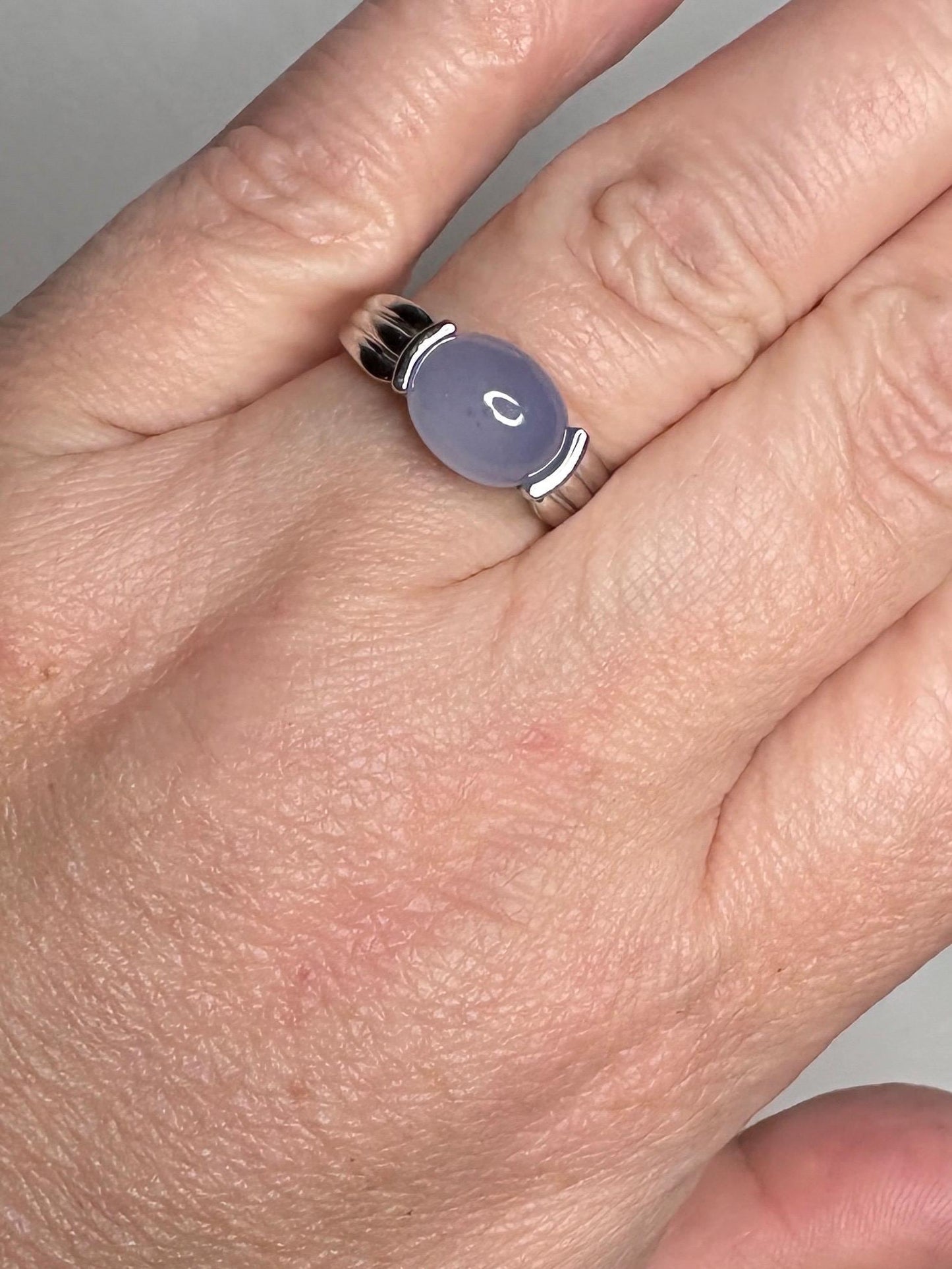 Natural Violet Blue Cabochon Chalcedony Band Ring Solid 14k White Gold size 6.5 - NewLifeJewelryVault