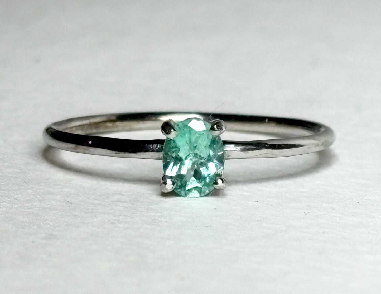 Mozambique Paraiba Tourmaline Solitaire Oval in Sterling Silver size 7 - NewLifeJewelryVault