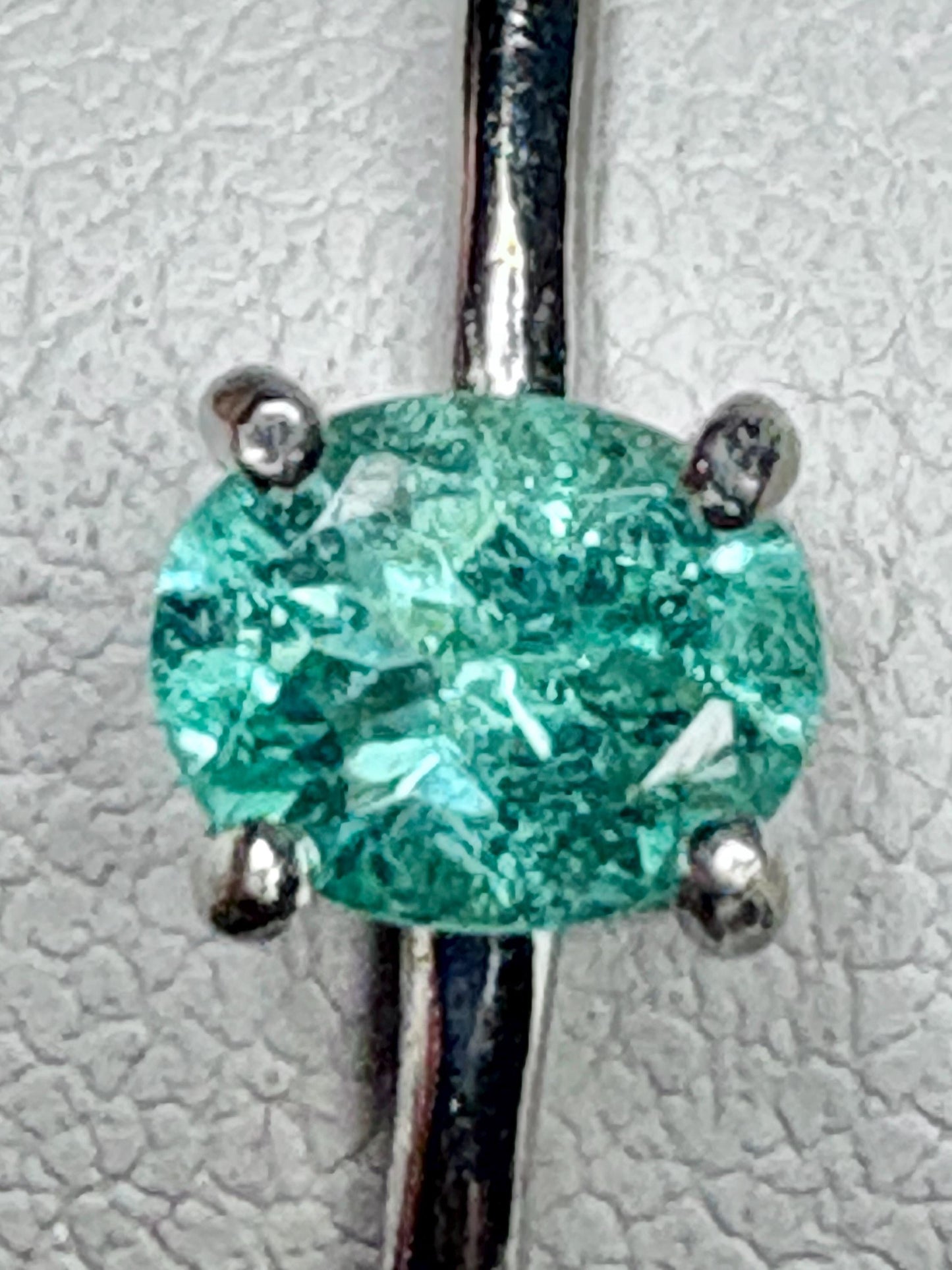 Mozambique Paraiba Tourmaline Solitaire Oval in Sterling Silver size 7 - NewLifeJewelryVault