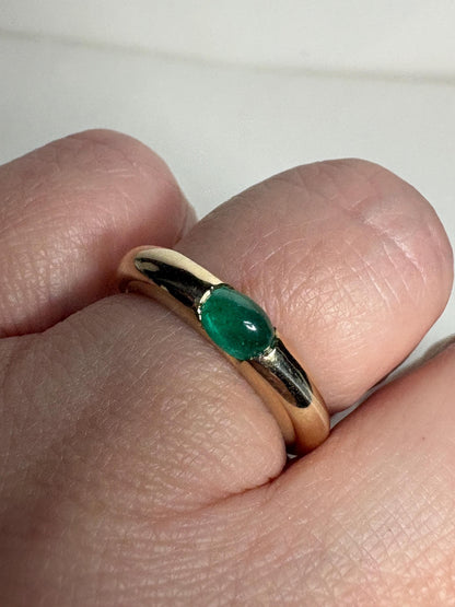 Natural Emerald Cabochon Domed Band Ring Solid 14k Gold size 6.25 - NewLifeJewelryVault