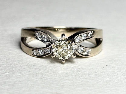 Old Mine Cut Cape Diamond White Diamond Accents 18k White Gold Band Ring .71ctw size 6.25 - NewLifeJewelryVault