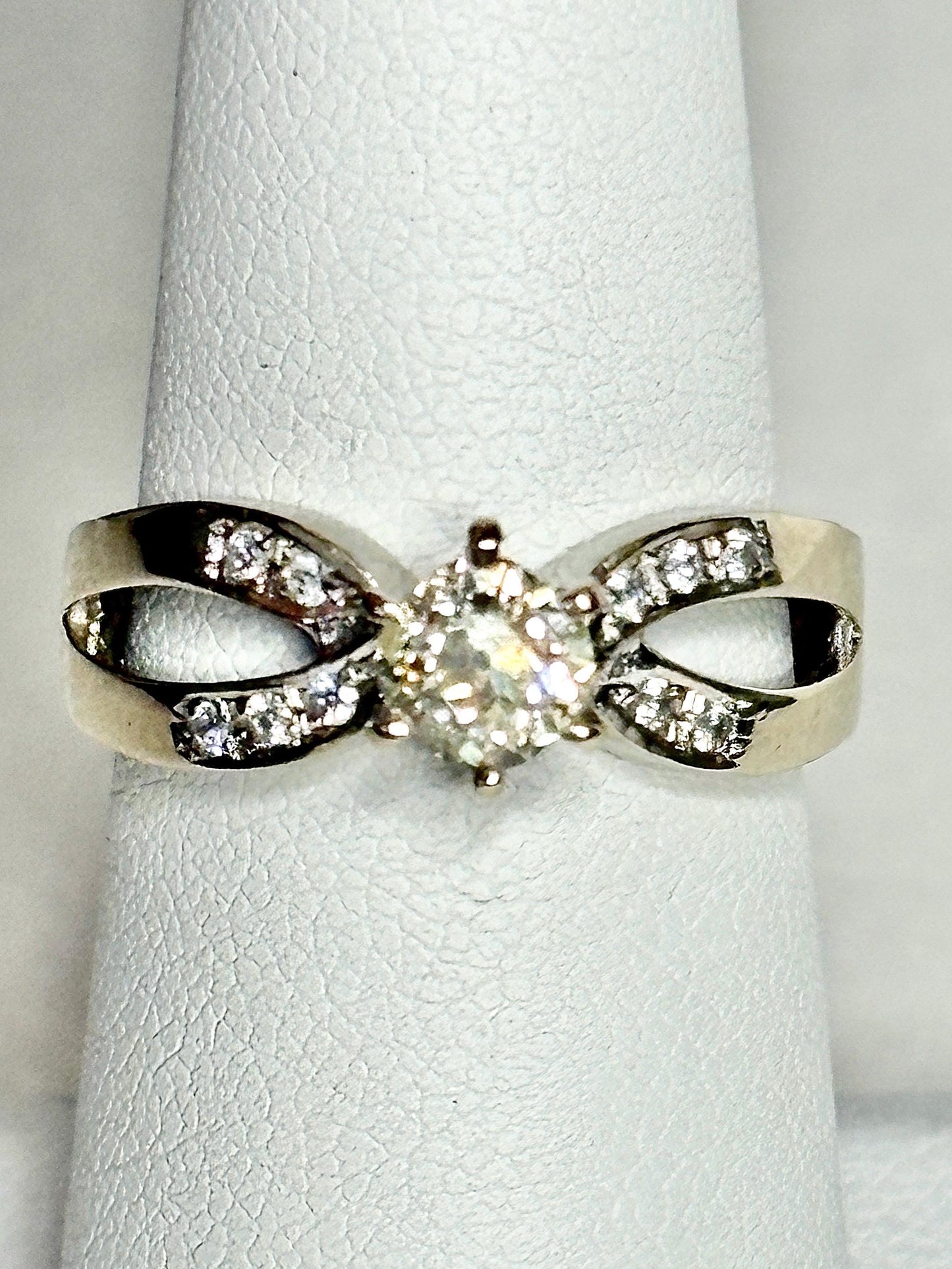 Old Mine Cut Cape Diamond White Diamond Accents 18k White Gold Band Ring .71ctw size 6.25 - NewLifeJewelryVault