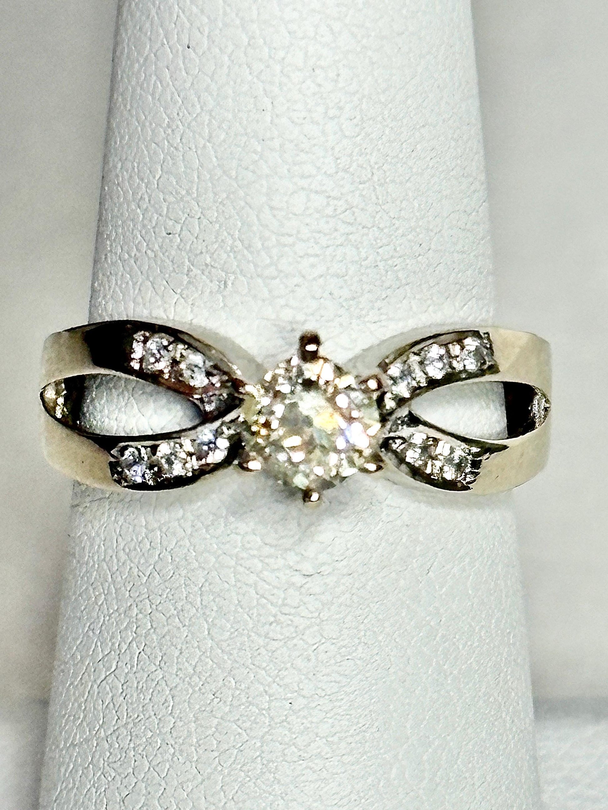 Old Mine Cut Cape Diamond White Diamond Accents 18k White Gold Band Ring .71ctw size 6.25 - NewLifeJewelryVault