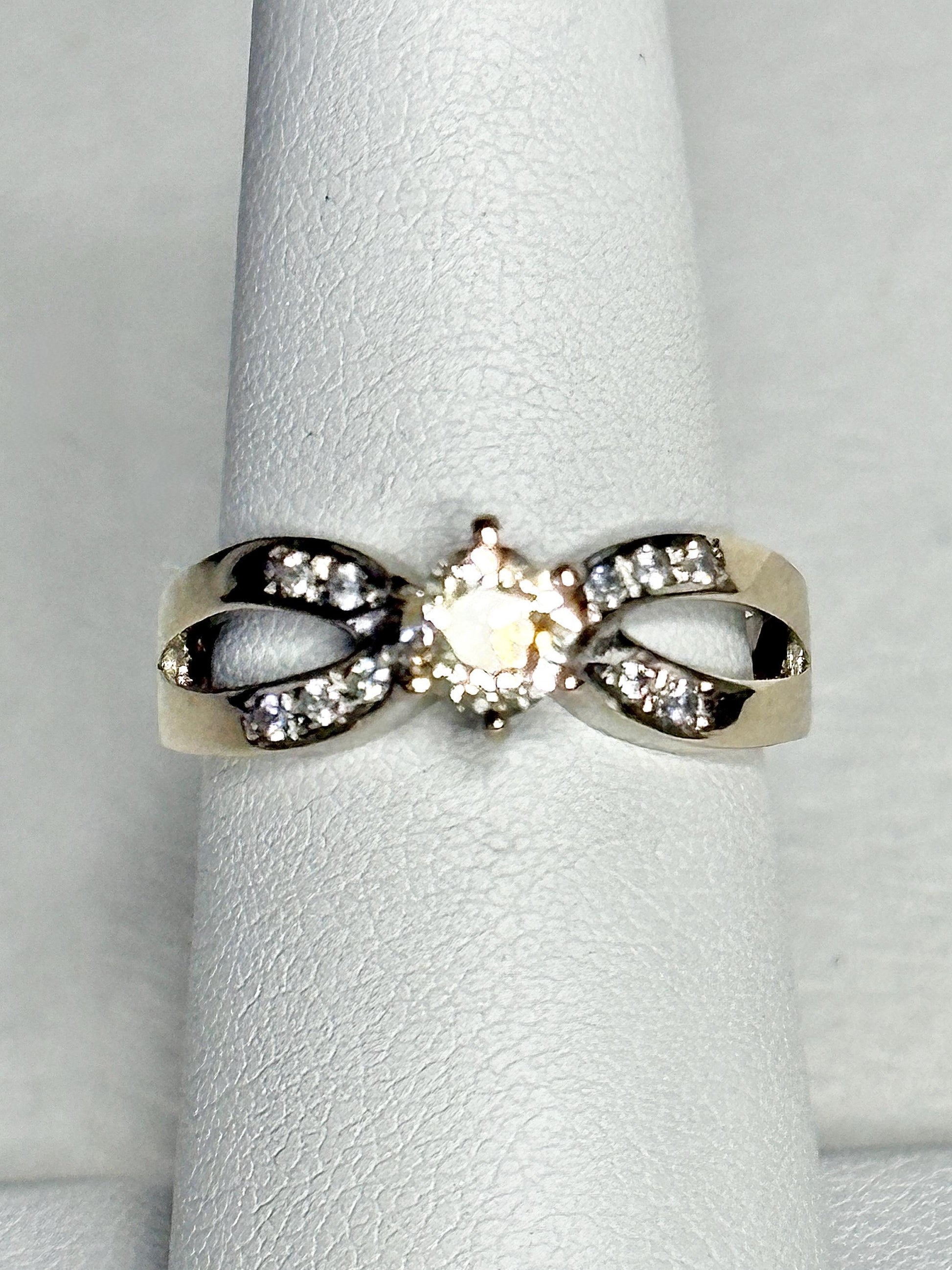 Old Mine Cut Cape Diamond White Diamond Accents 18k White Gold Band Ring .71ctw size 6.25 - NewLifeJewelryVault