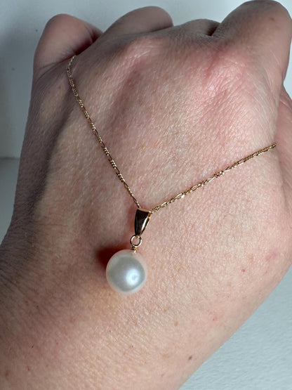 Hanadama Japanese Cultured Akoya Pearl 8.6mm Pendant Necklace Solid 14k Gold Figero 18" - NewLifeJewelryVault