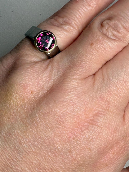 Stunning Rhodolite Garnet Bezel Set Ring Solid 18k and Metal 7.1g size 5.25 - NewLifeJewelryVault