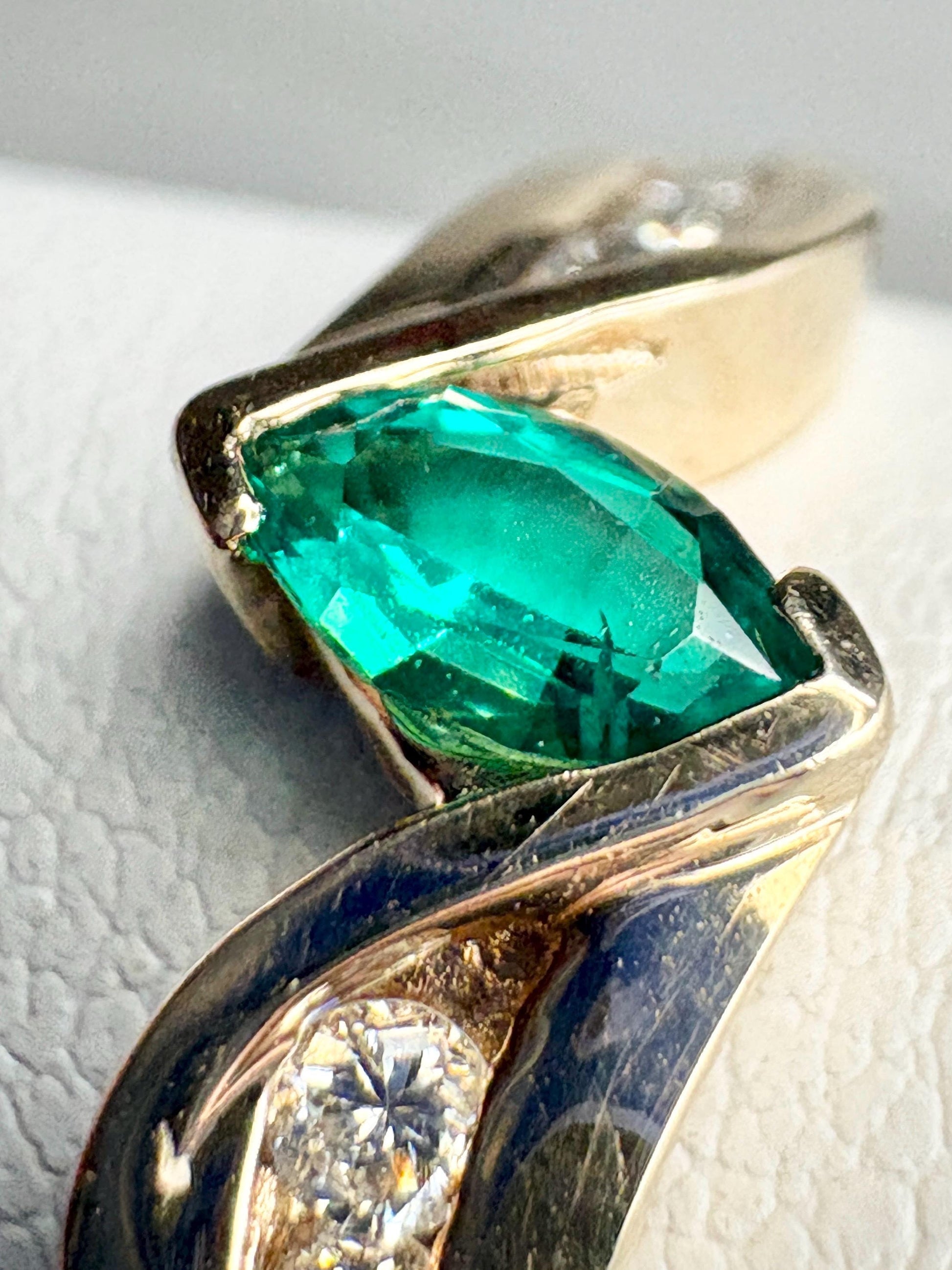Marquise Synthetic Lab Emerald and Natural Diamond Ring in Solid 10k Gold size 7.25 - NewLifeJewelryVault