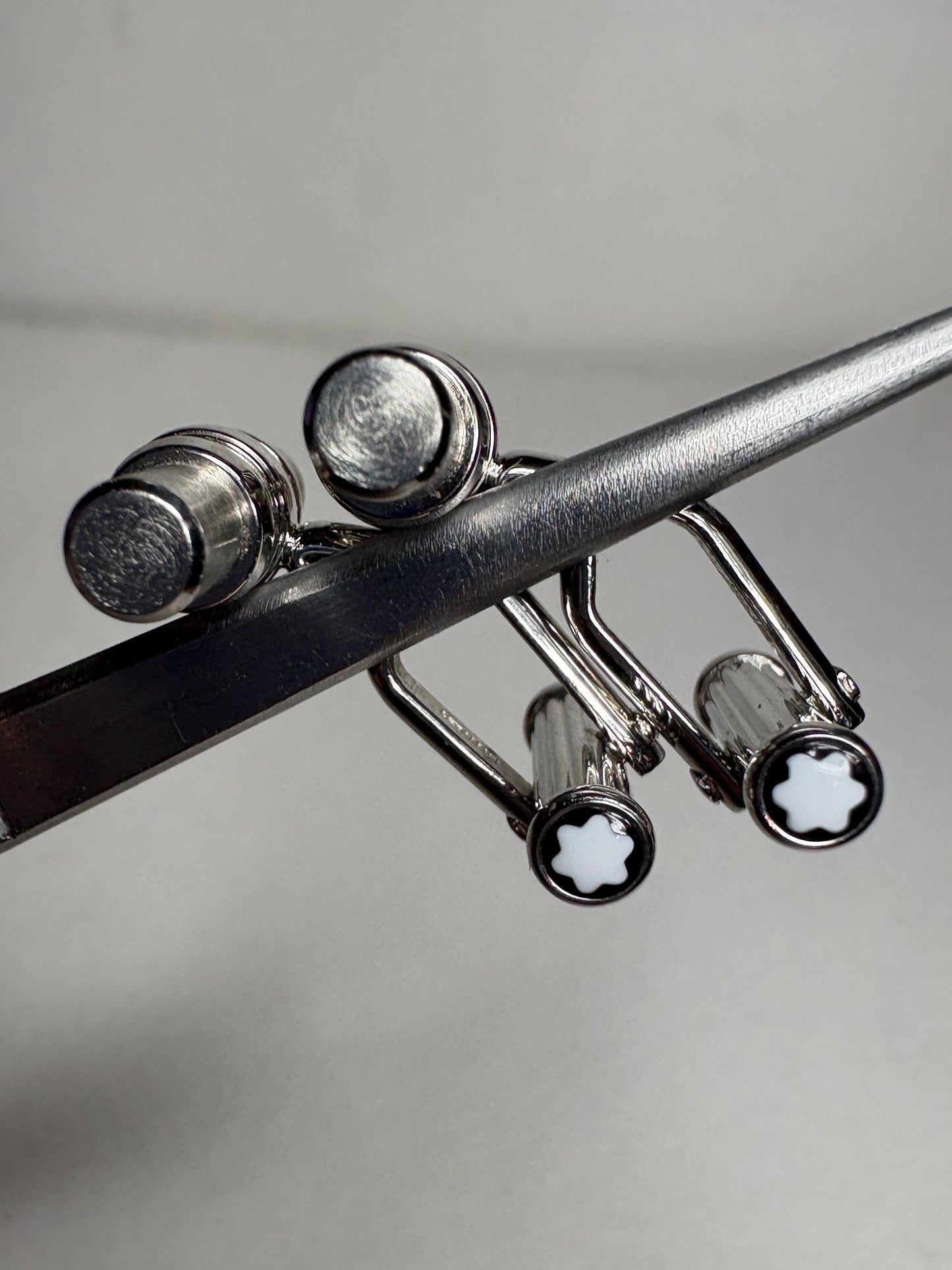 Montblanc Classic Cufflinks #6310 - NewLifeJewelryVault