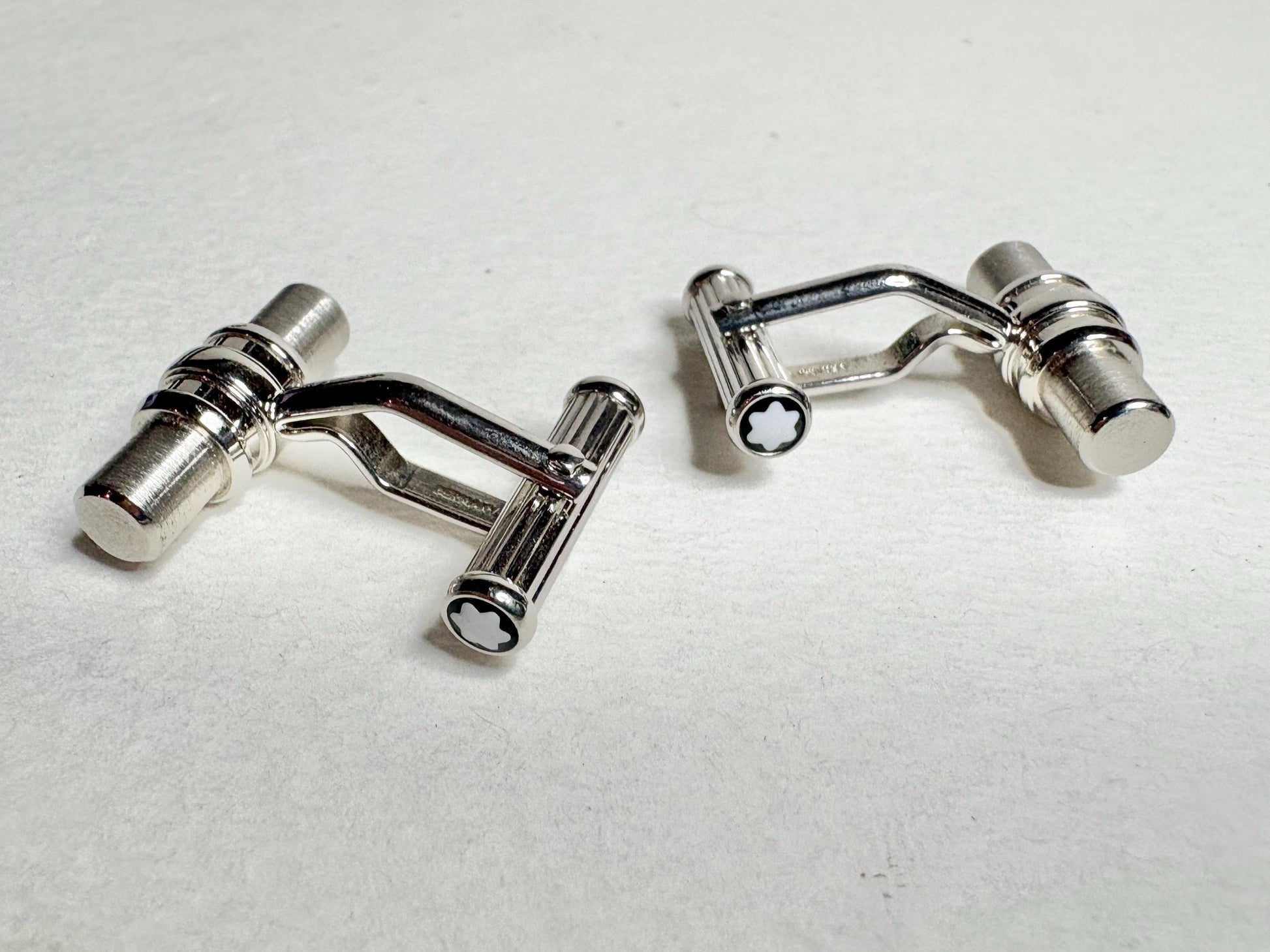 Montblanc Classic Cufflinks #6310 - NewLifeJewelryVault