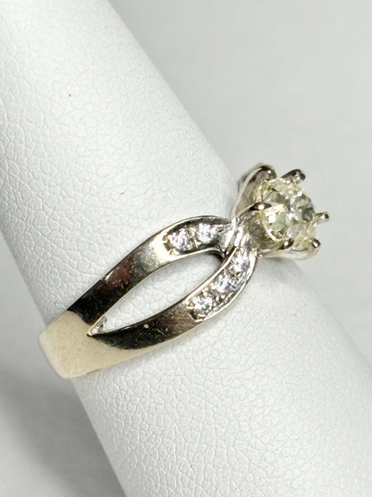 Old Mine Cut Cape Diamond White Diamond Accents 18k White Gold Band Ring .71ctw size 6.25 - NewLifeJewelryVault