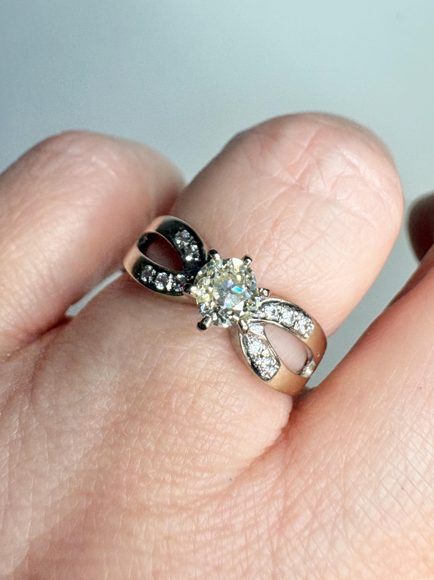 Old Mine Cut Cape Diamond White Diamond Accents 18k White Gold Band Ring .71ctw size 6.25 - NewLifeJewelryVault