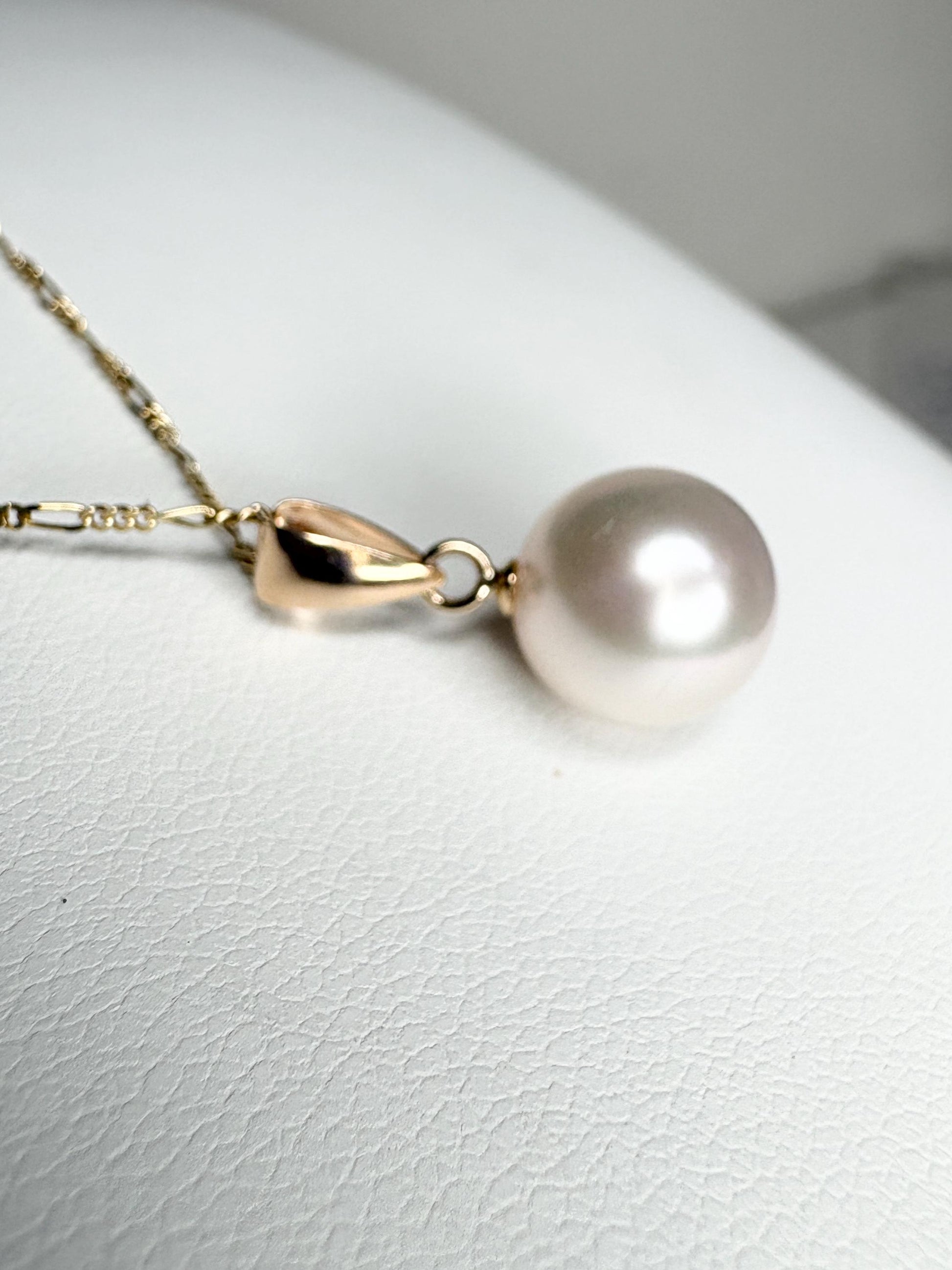 Hanadama Japanese Cultured Akoya Pearl 8.6mm Pendant Necklace Solid 14k Gold Figero 18" - NewLifeJewelryVault