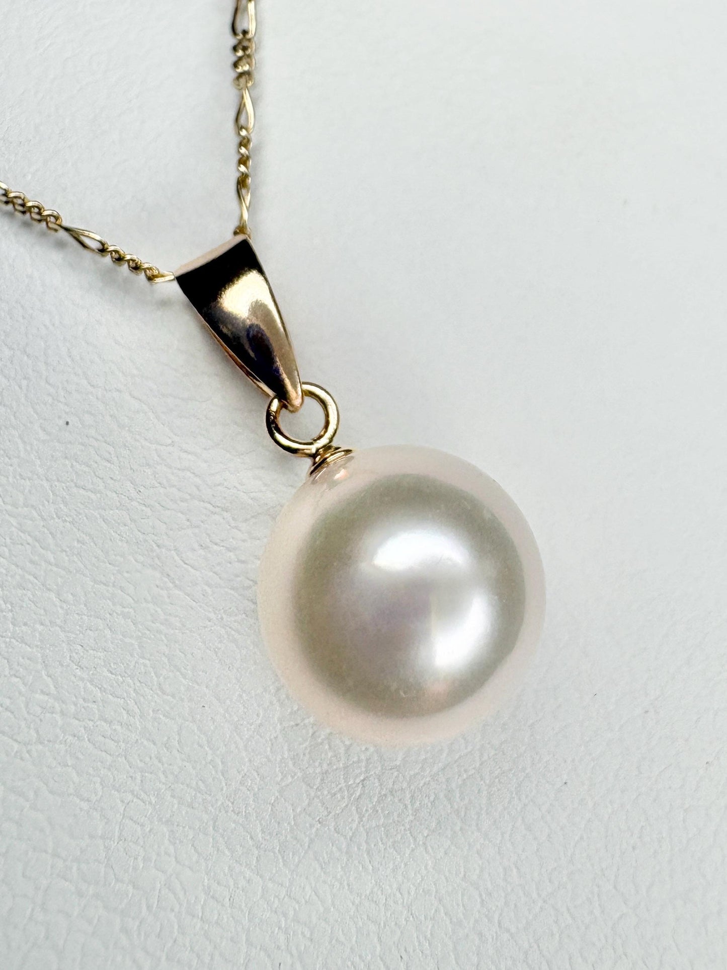 Hanadama Japanese Cultured Akoya Pearl 8.6mm Pendant Necklace Solid 14k Gold Figero 18" - NewLifeJewelryVault