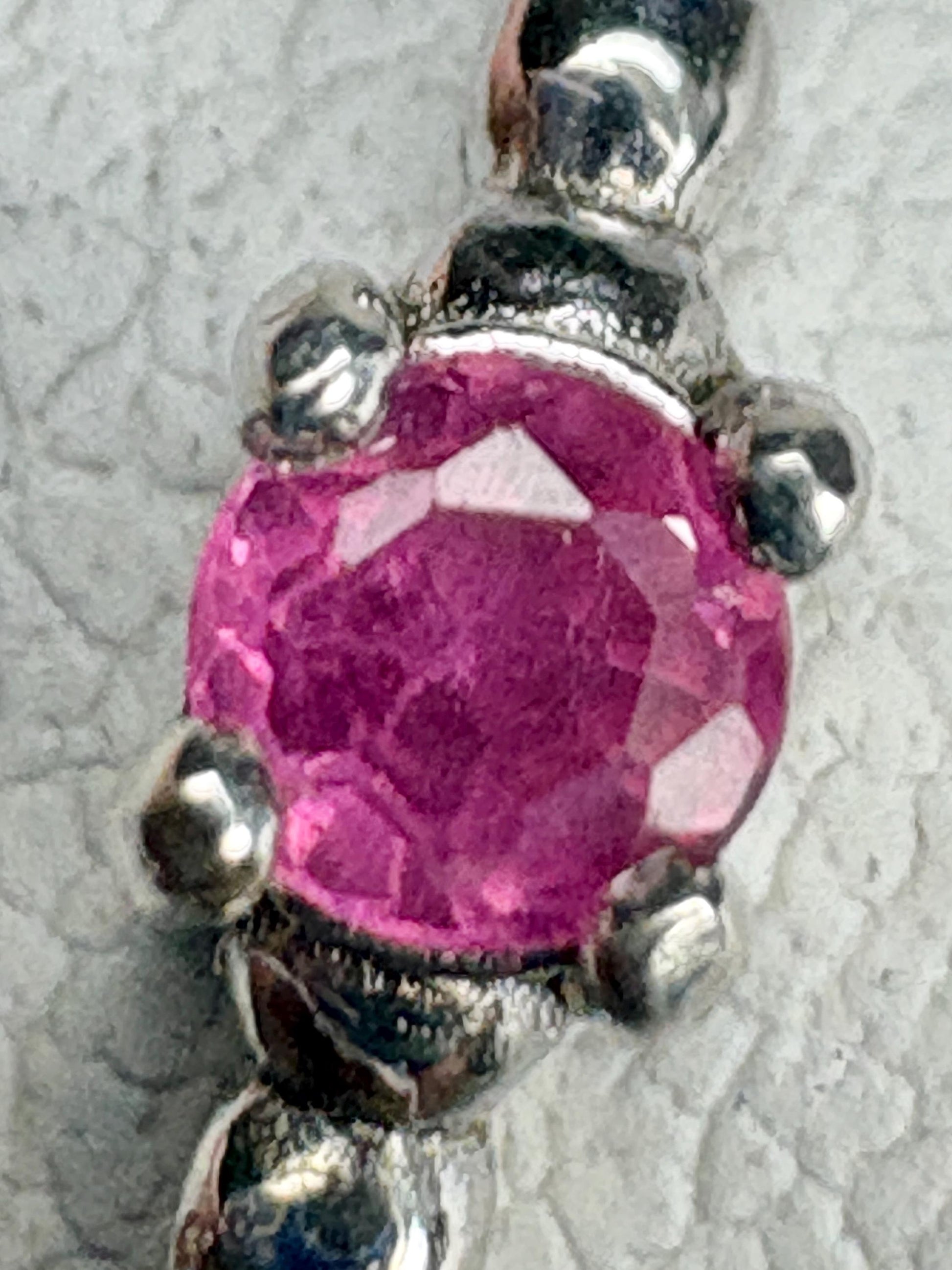 Hot Pink Natural Sapphire Solitaire Beaded Band Ring Sterling Silver size 6 - NewLifeJewelryVault
