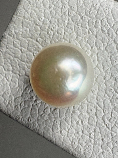 Akoya Cultured Pearl Stud Earrings in Sterling Silver 5.2mm - NewLifeJewelryVault