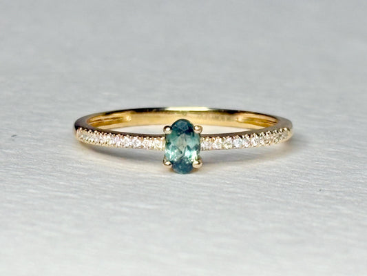 Natural Alexandrite and Diamond THIN Band Ring Solid 18k Gold size 6.5 - NewLifeJewelryVault